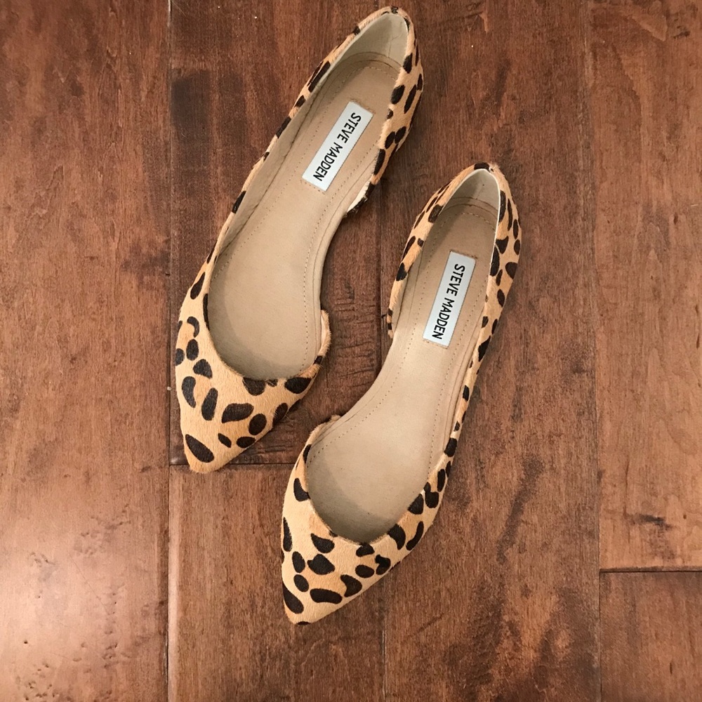 Steve Madden Elusion Flats (NWOT)